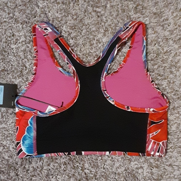 Nike SWOOSH BRA SIZE M - Picture 2 of 2